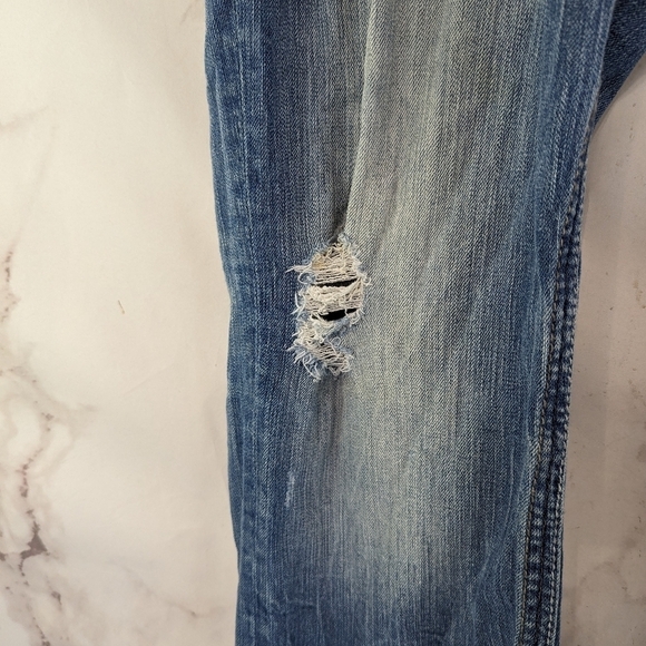 BKE Jeans Mens 38 X 31 Carter Straight Light Wash Distressed Destroyed Flawed - Picture 10 of 15